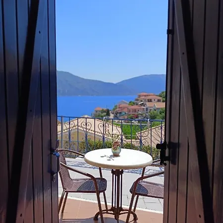 Kaminakia Apartments-adults Only -walk Into A Tranquil Oasis Where Peace & Quiet Are Woven Into Every Breath -nestled Within A Serene Evergreen Cypress Forest, Each Opens Wide To The Endless Sea And A Sunbathed Pool Awaits To Soothe Your Se דירה *