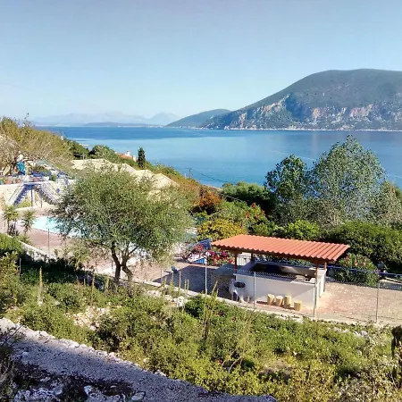 Kaminakia Apartments-adults Only -walk Into A Tranquil Oasis Where Peace & Quiet Are Woven Into Every Breath -nestled Within A Serene Evergreen Cypress Forest, Each Opens Wide To The Endless Sea And A Sunbathed Pool Awaits To Soothe Your Se * Фискардон
