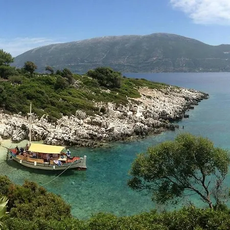 Kaminakia Apartments-adults Only -walk Into A Tranquil Oasis Where Peace & Quiet Are Woven Into Every Breath -nestled Within A Serene Evergreen Cypress Forest, Each Opens Wide To The Endless Sea And A Sunbathed Pool Awaits To Soothe Your Se Διαμέρισμα *